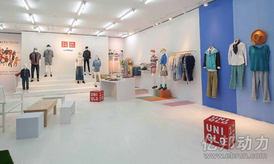 優(yōu)衣庫線下店展示圖 優(yōu)衣庫線下店展示圖